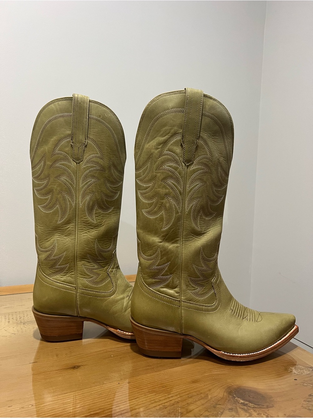 Tecovas The Annie Sage green Western Embroidered Boots Size 10